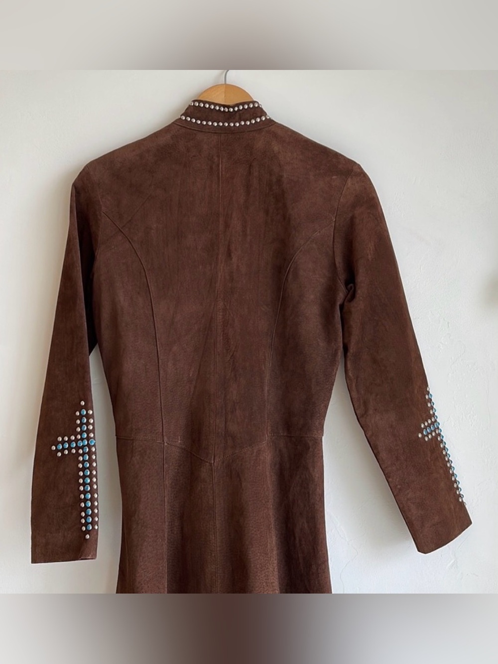 Stunning Exquisite Vintage Brown Suede Leather Jacket with Studded Details 🌟 - Picture 9 of 12